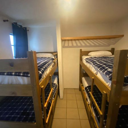Hostal 17-52 Guatemala City ภายนอก รูปภาพ