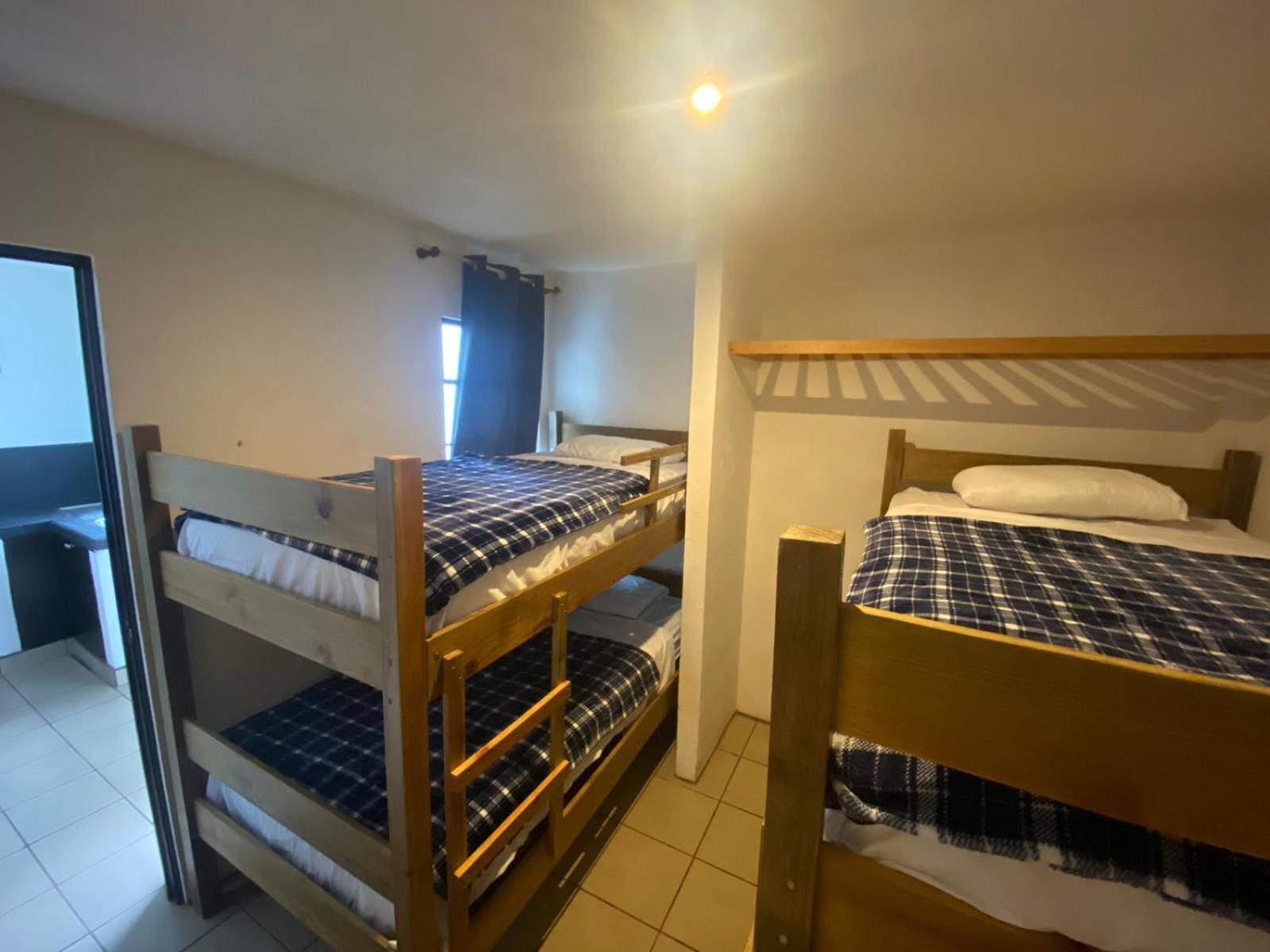 Hostal 17-52 Guatemala City ภายนอก รูปภาพ