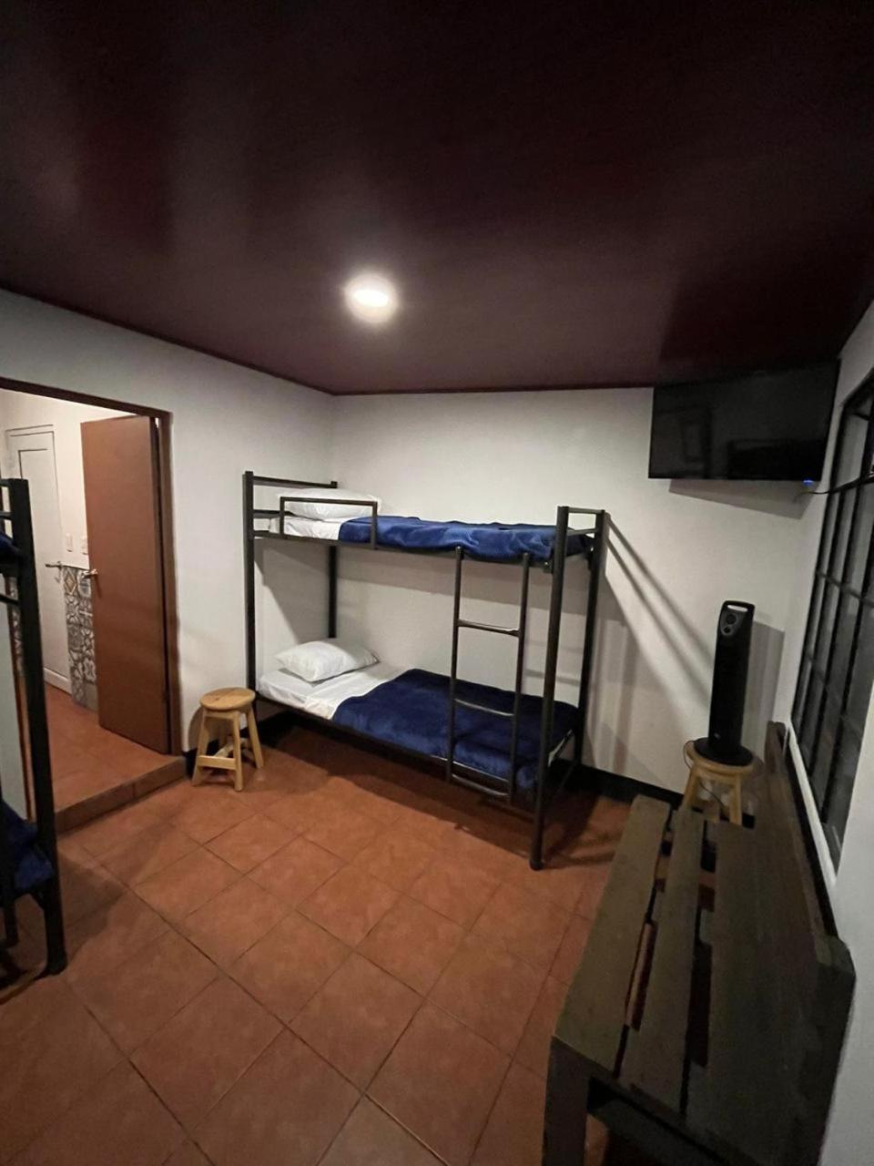 Hostal 17-52 Guatemala City ภายนอก รูปภาพ